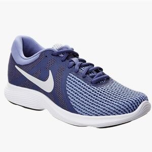 Nike Tennis Shoes